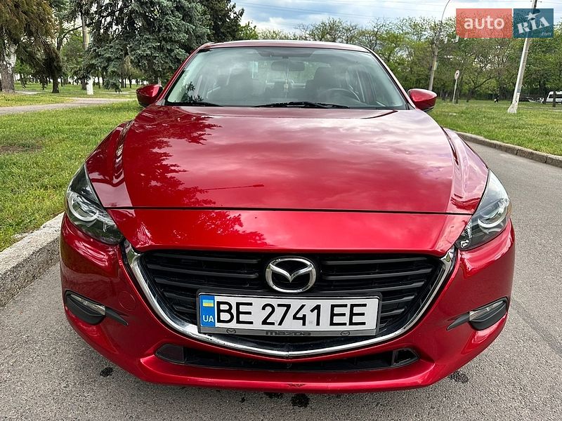 Седан Mazda 3 2017 в Николаеве