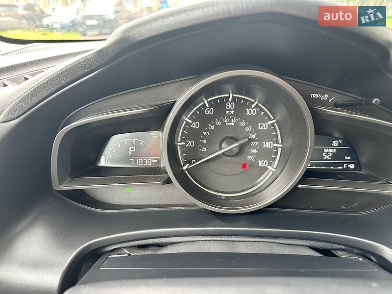 Седан Mazda 3 2017 в Николаеве