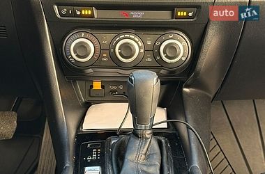 Седан Mazda 3 2017 в Николаеве