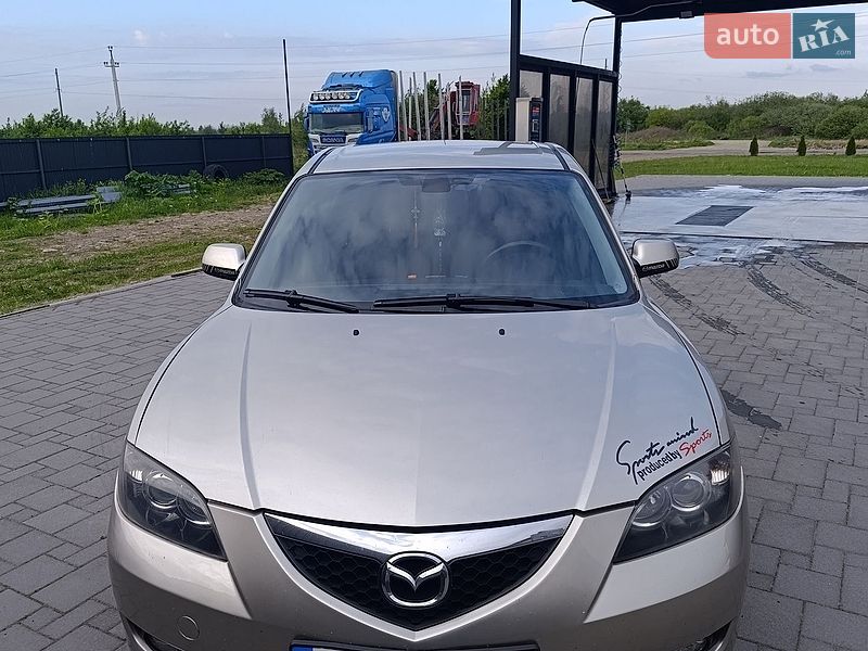 Седан Mazda 3 2008 в Перегинском