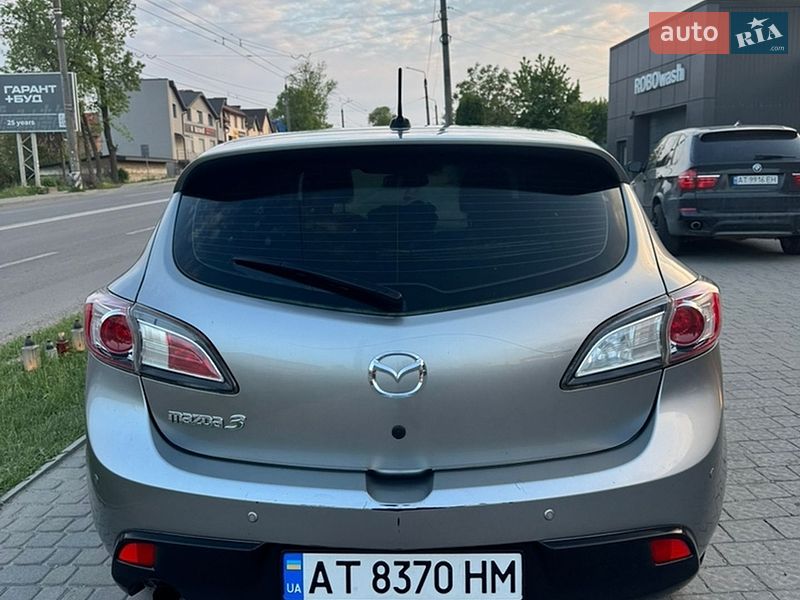 Хэтчбек Mazda 3 2010 в Ивано-Франковске