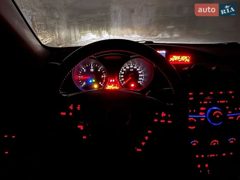 Хэтчбек Mazda 3 2010 в Ивано-Франковске