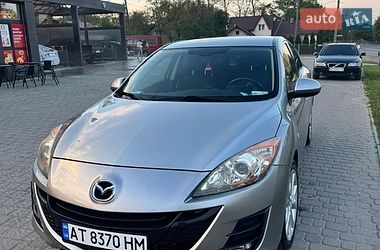 Хэтчбек Mazda 3 2010 в Ивано-Франковске