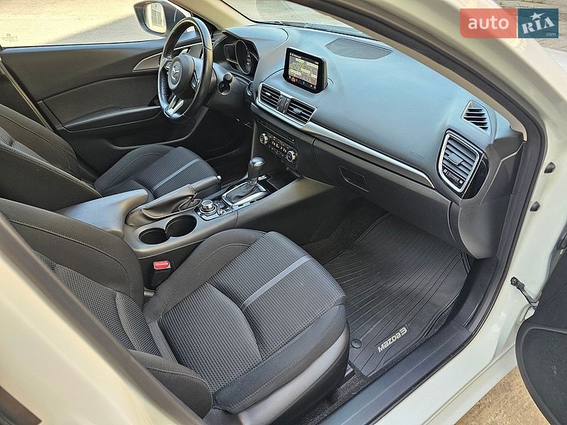 Хэтчбек Mazda 3 2017 в Киеве фото 32 Хэтчбек Mazda 3 2017 в Киеве