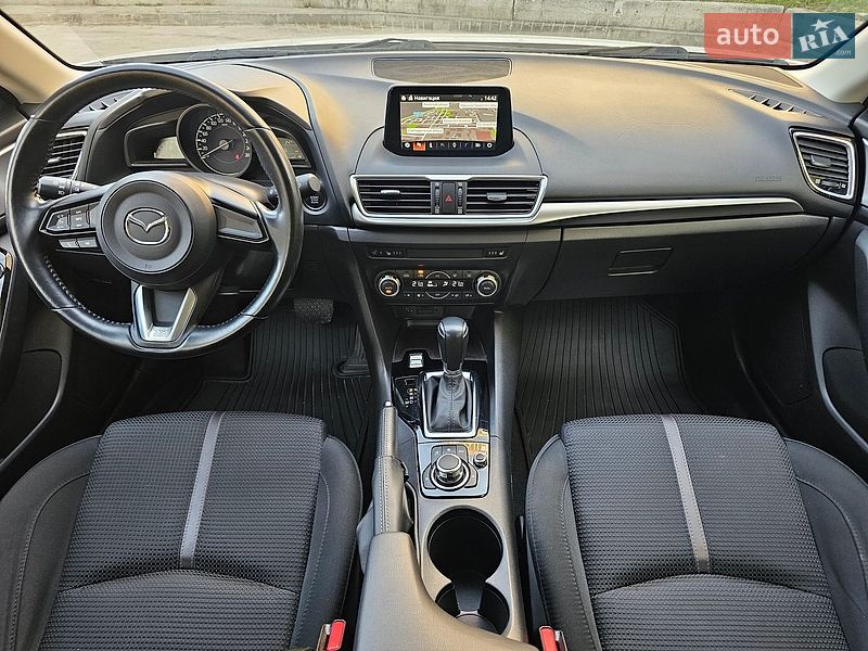 Хэтчбек Mazda 3 2017 в Киеве фото 39 Хэтчбек Mazda 3 2017 в Киеве