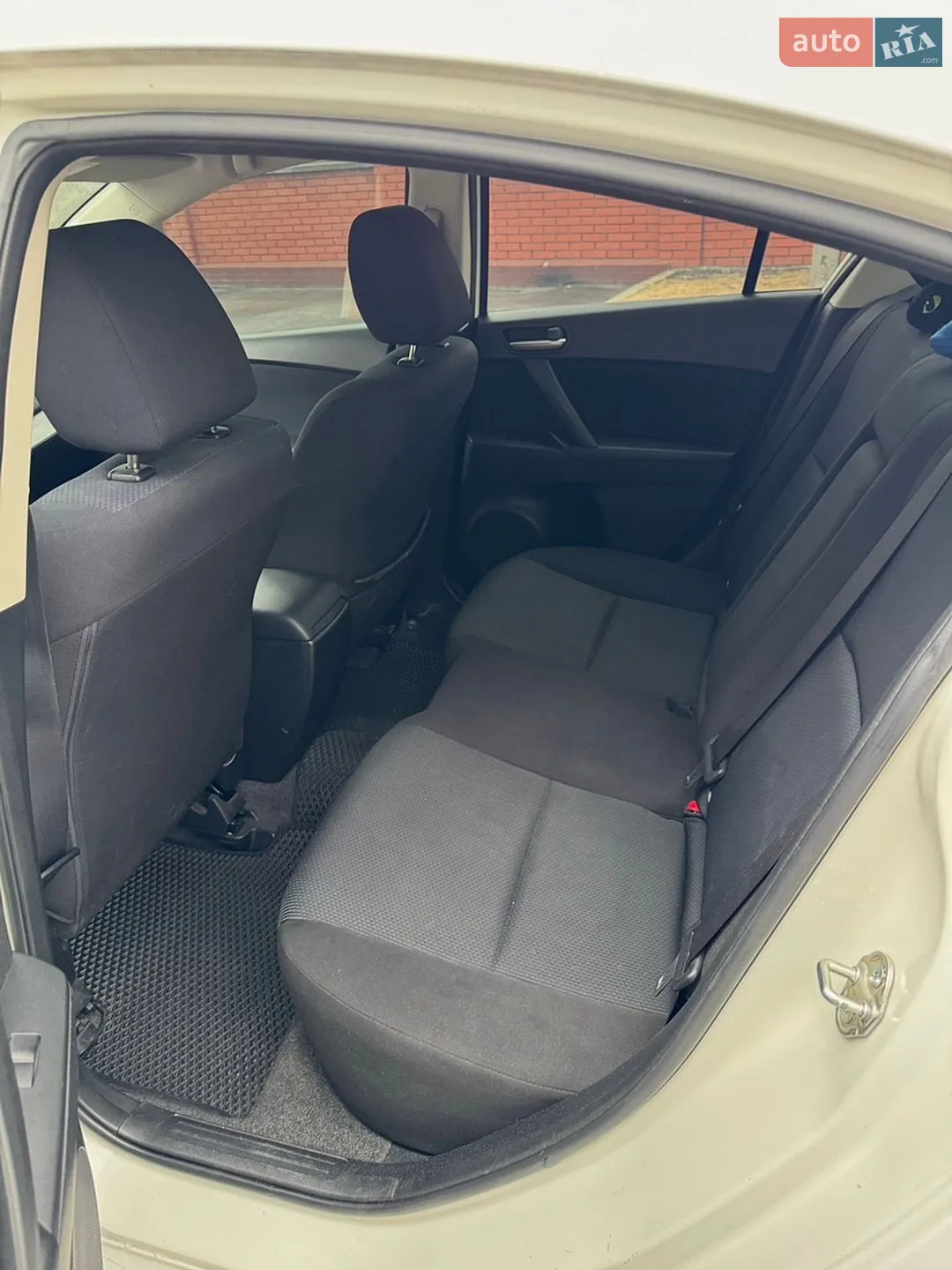 2011 Mazda 3 - мініатюра 13