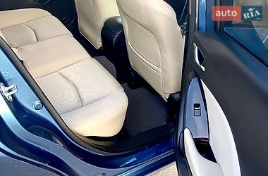 Седан Mazda 3 2017 в Киеве