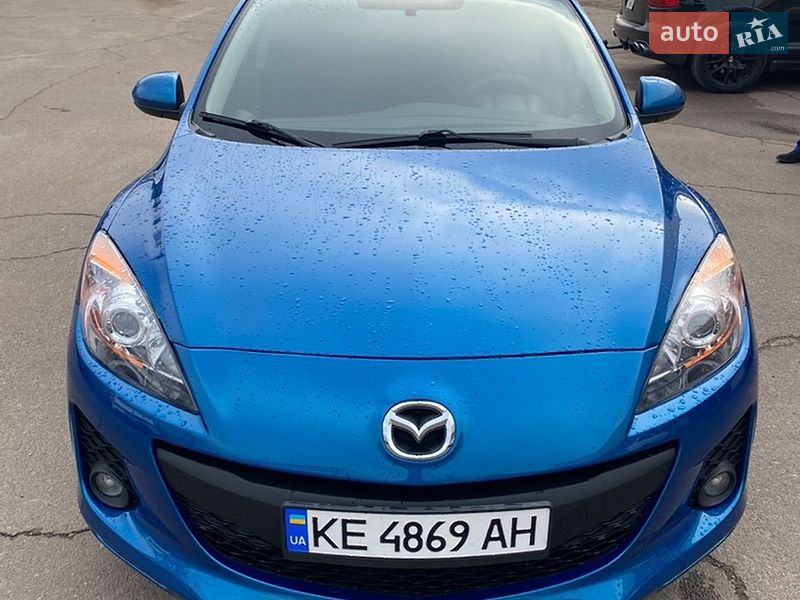 Седан Mazda 3 2012 в Кривому Розі