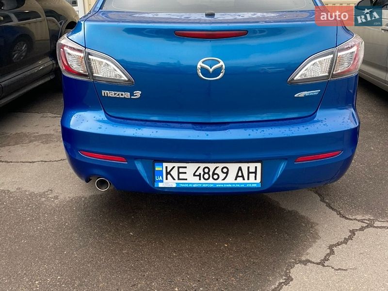 Седан Mazda 3 2012 в Кривому Розі