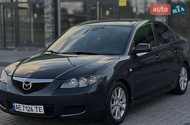 Седан Mazda 3 2006 в Днепре
