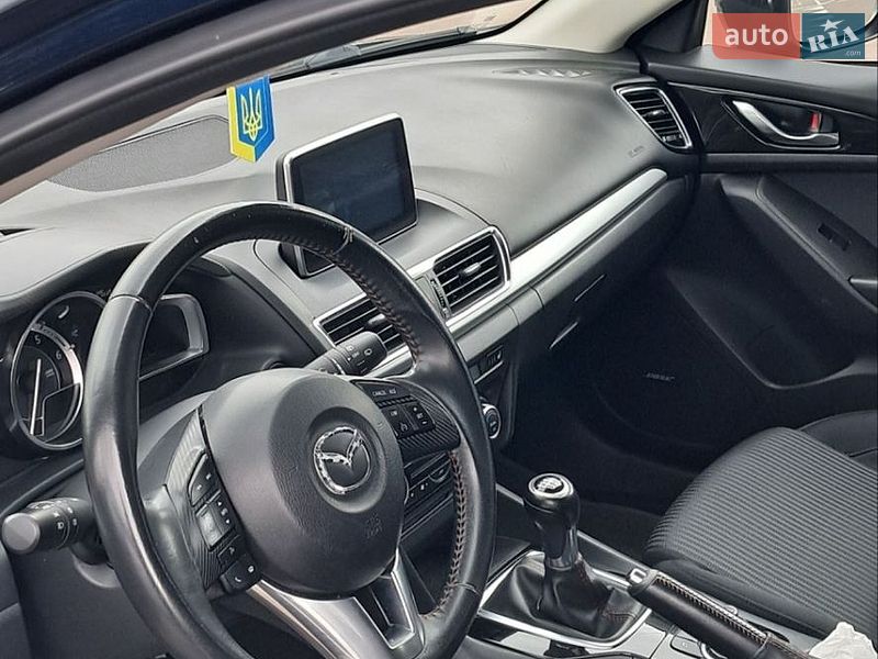 Хэтчбек Mazda 3 2015 в Житомире