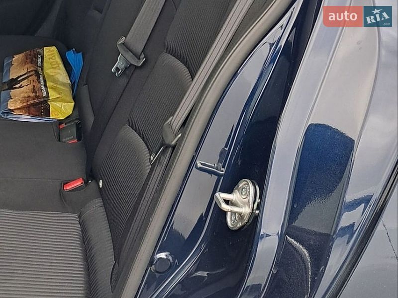 Хэтчбек Mazda 3 2015 в Житомире