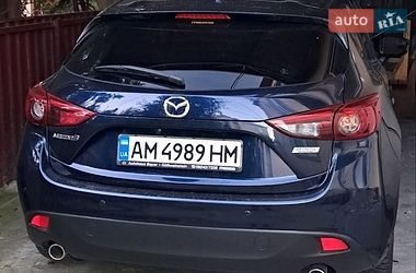 Хэтчбек Mazda 3 2015 в Житомире