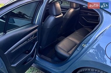 Седан Mazda 3 2022 в Днепре