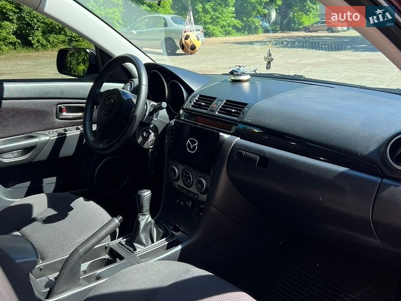 Седан Mazda 3 2007 в Киеве