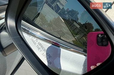 Седан Mazda 3 2018 в Ромнах