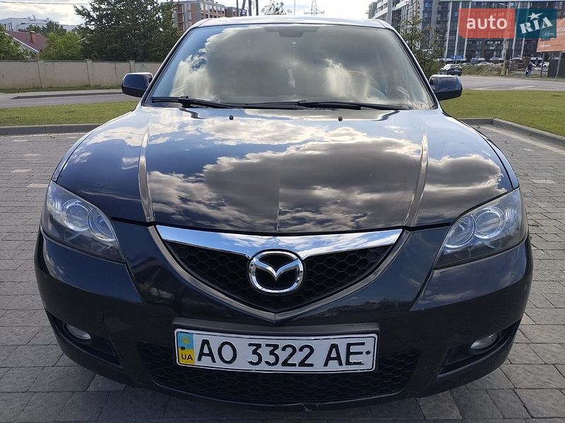 Седан Mazda 3 2007 в Ужгороде
