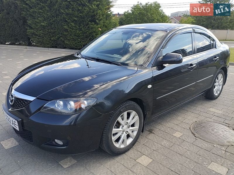 Седан Mazda 3 2007 в Ужгороде