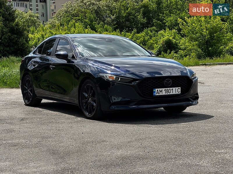 Седан Mazda 3 2019 в Киеве