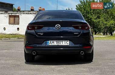 Седан Mazda 3 2019 в Киеве