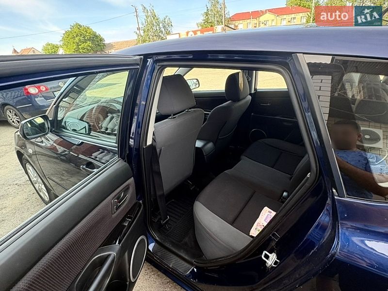 Хэтчбек Mazda 3 2008 в Джулинке