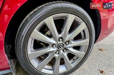 Седан Mazda 3 2019 в Киеве