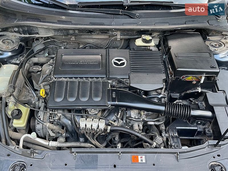 Седан Mazda 3 2006 в Днепре