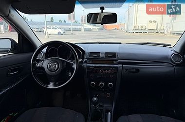 Седан Mazda 3 2004 в Києві