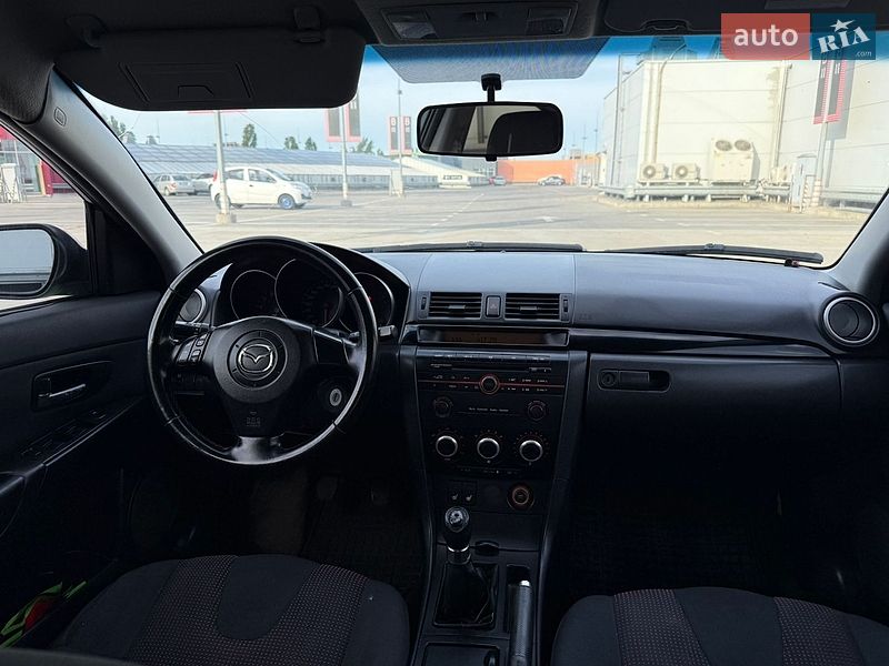 Седан Mazda 3 2004 в Києві