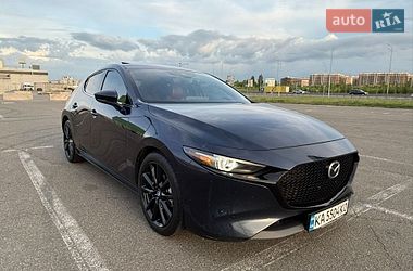Хэтчбек Mazda 3 2019 в Киеве
