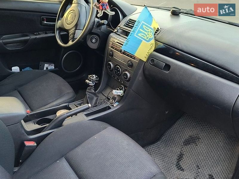 Хэтчбек Mazda 3 2006 в Житомире