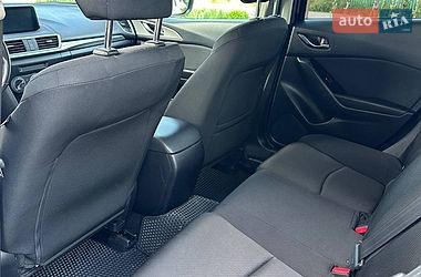 Седан Mazda 3 2018 в Коломые