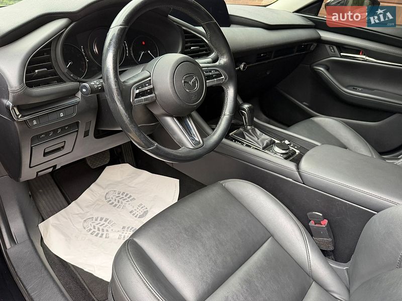 Седан Mazda 3 2021 в Дніпрі