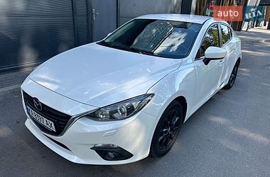 Седан Mazda 3 2014 в Киеве