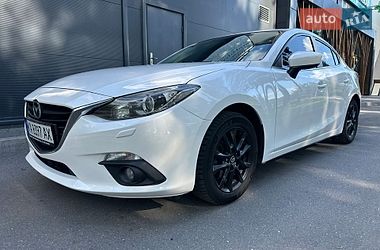 Седан Mazda 3 2014 в Киеве