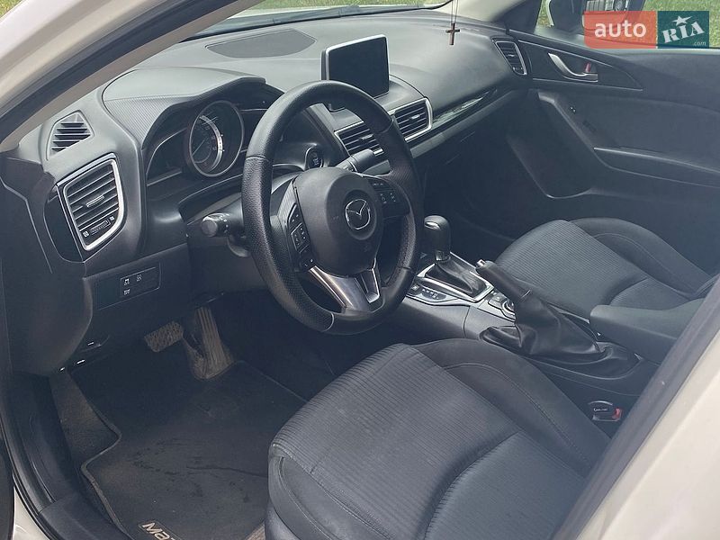 Седан Mazda 3 2016 в Самаре