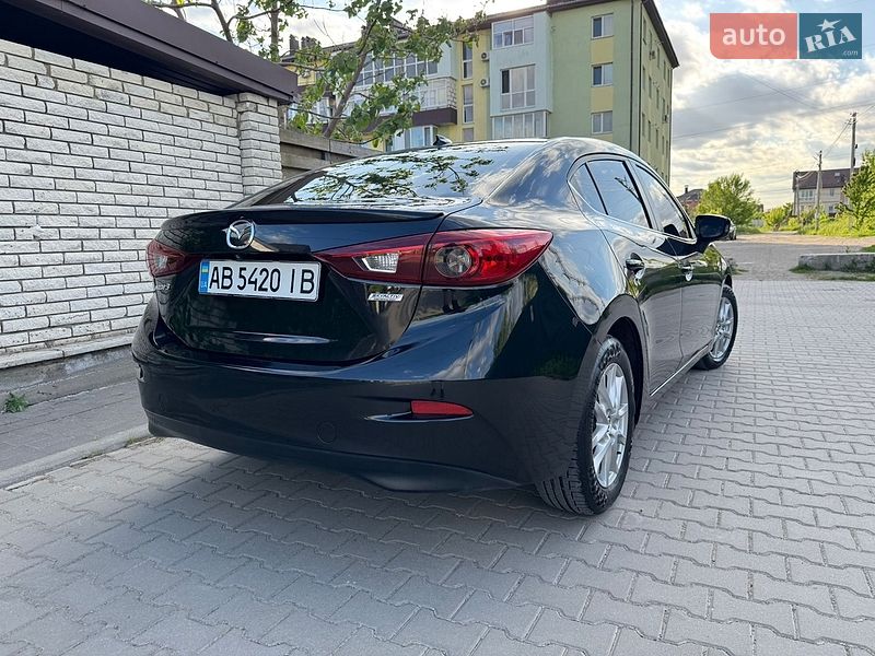 Седан Mazda 3 2013 в Виннице