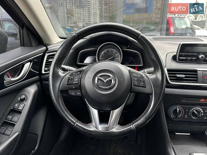 Седан Mazda 3 2013 в Киеве