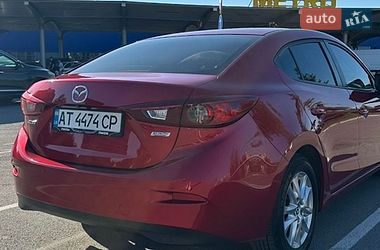 Седан Mazda 3 2015 в Ивано-Франковске