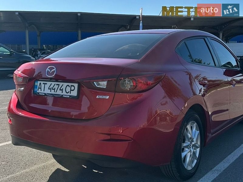 Седан Mazda 3 2015 в Ивано-Франковске