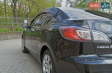 Седан Mazda 3 2011 в Запоріжжі