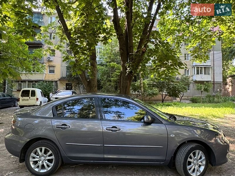 Седан Mazda 3 2006 в Одессе