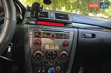 Седан Mazda 3 2006 в Одессе
