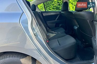 Седан Mazda 3 2013 в Києві