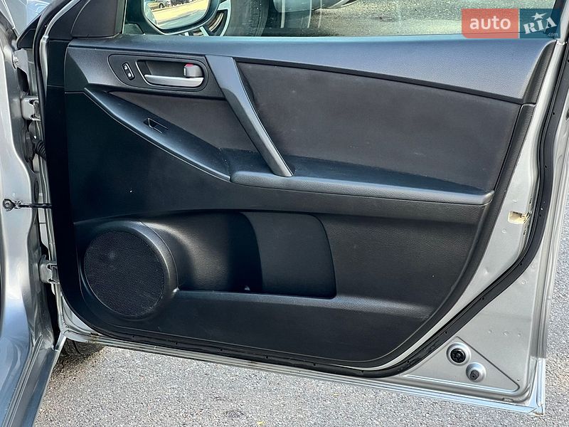 Седан Mazda 3 2013 в Києві