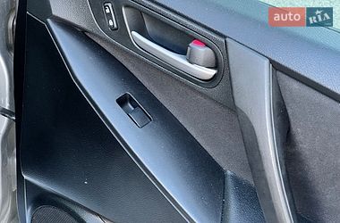 Седан Mazda 3 2013 в Києві