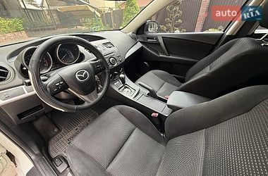 Седан Mazda 3 2011 в Львові