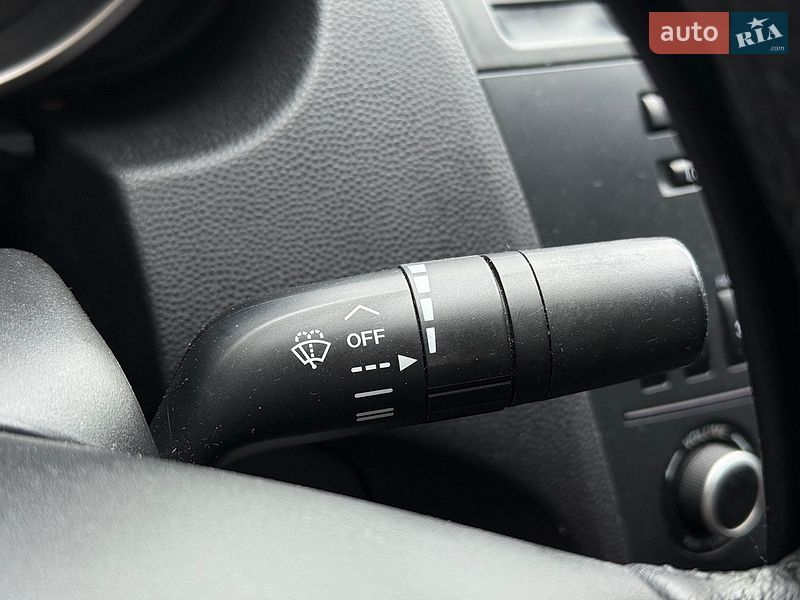 Седан Mazda 3 2011 в Львові