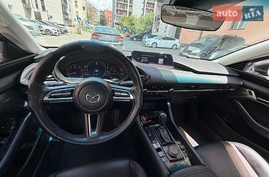 Седан Mazda 3 2019 в Черкассах
