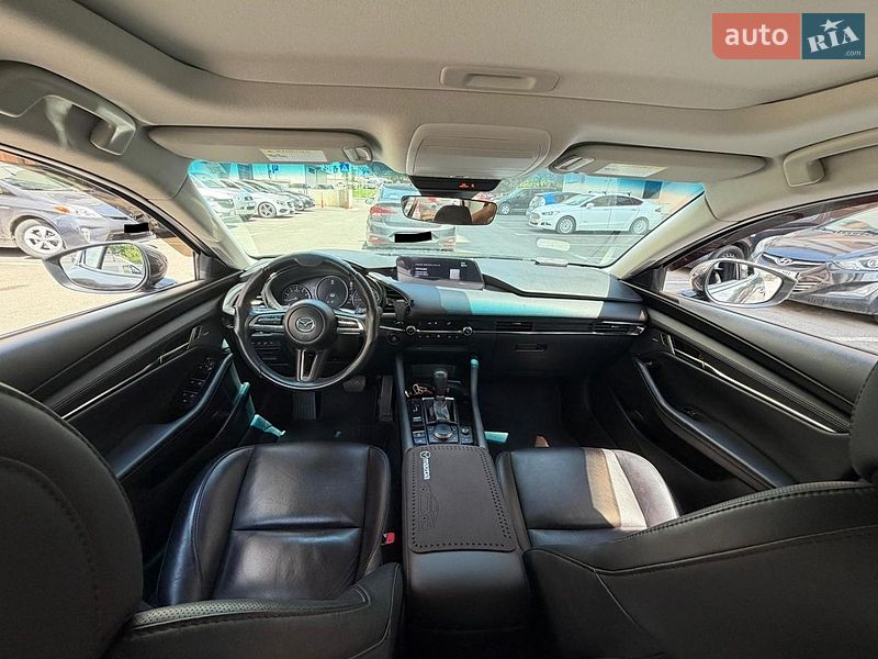 Седан Mazda 3 2019 в Черкассах
